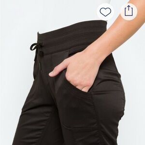 The North Face Women's Black Capris Pants, Aphrodite 2.0, NWT, Medium